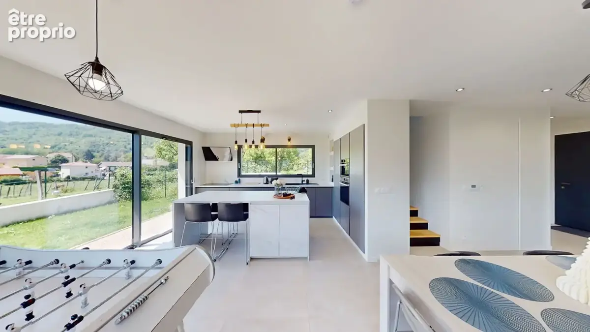 Maison à VAULNAVEYS-LE-HAUT