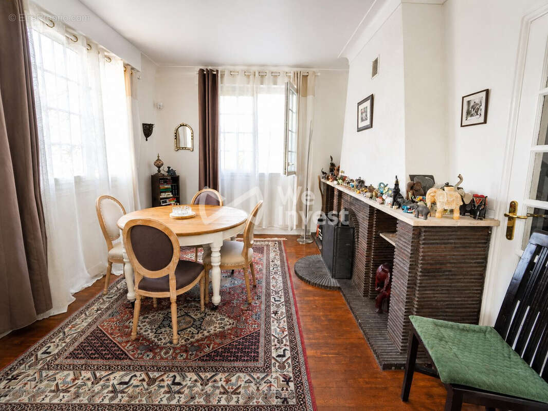Maison 195 m² à Le Plessis-Trevise  - photo 7
