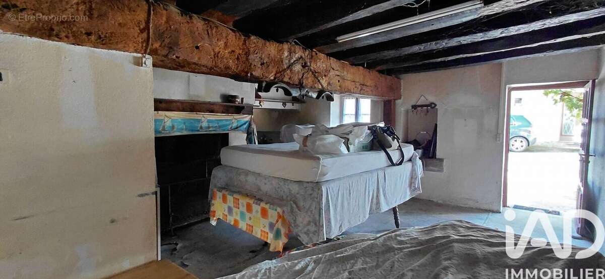Maison 65 m² à Folles  - photo 5