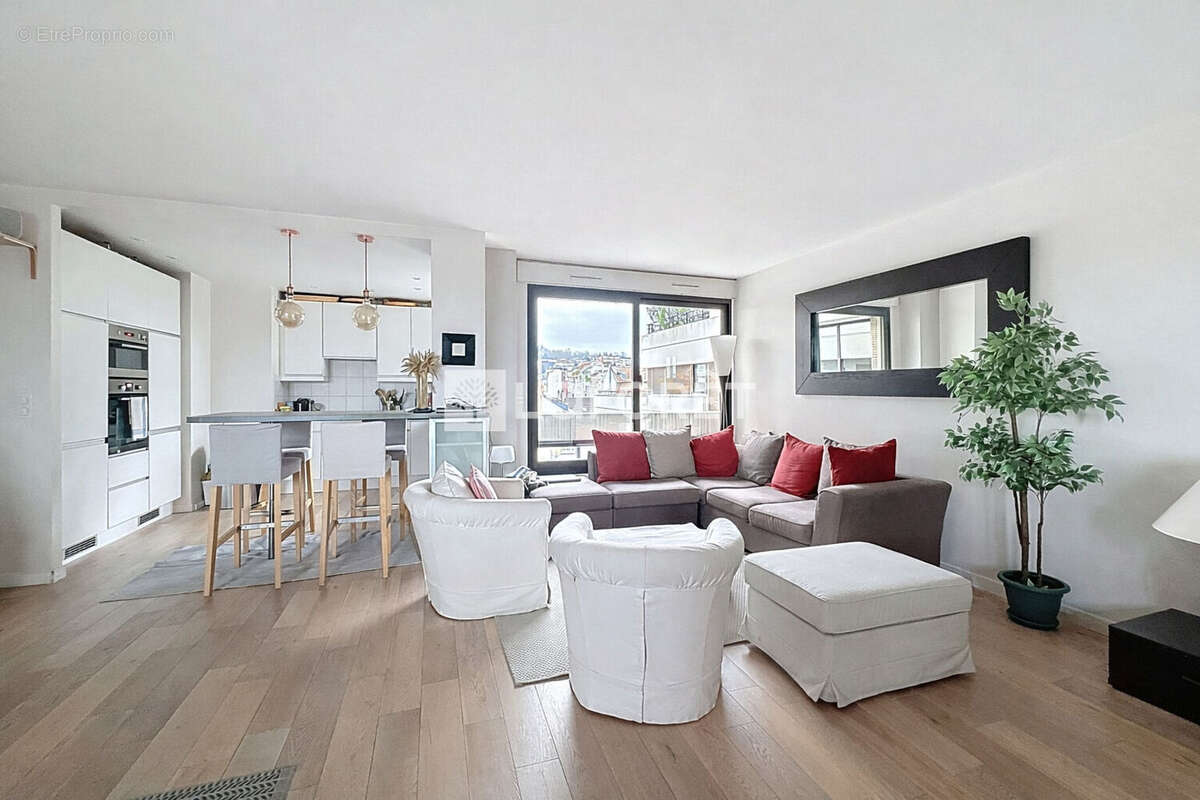 Appartement à SURESNES