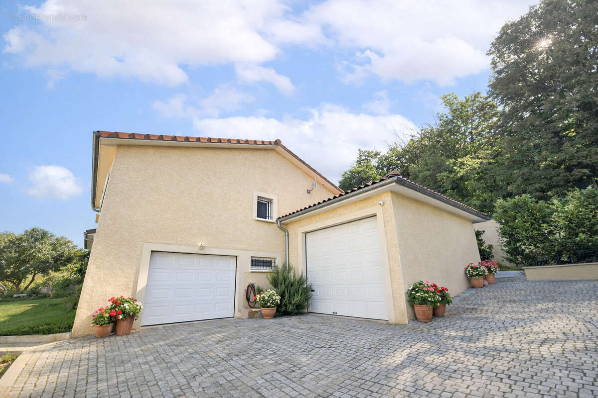 Maison à SAINT-MAURICE-L'EXIL