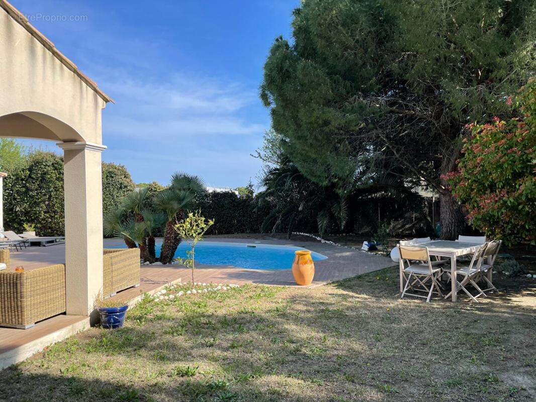 Maison à MEZE