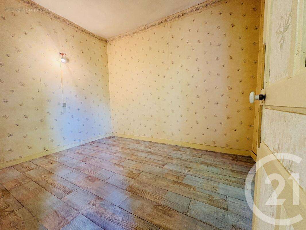 Maison 90 m² à Peyrat-De-Bellac  - photo 11
