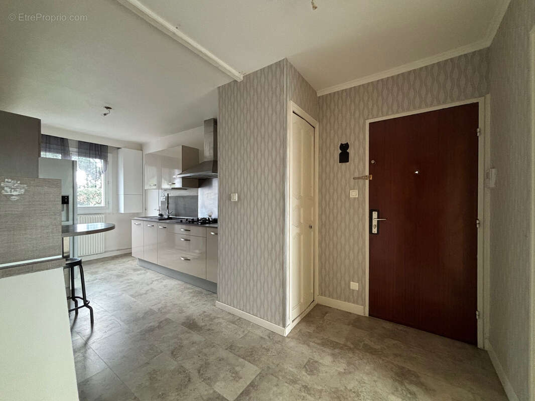 Appartement à SAINT-ETIENNE