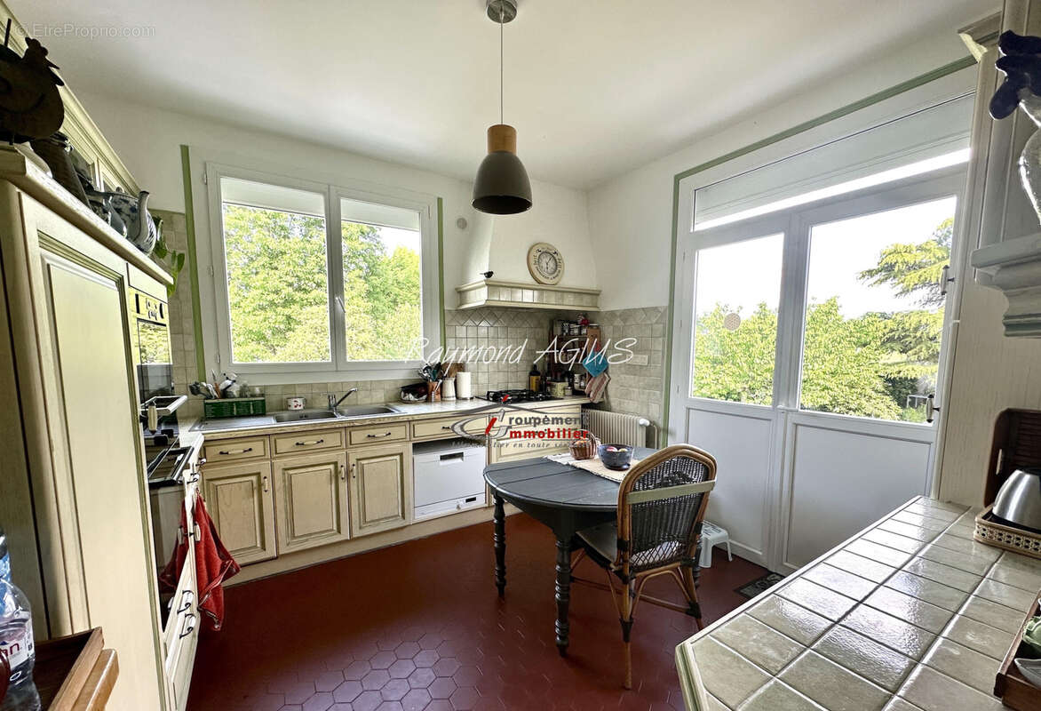 Maison à PINEUILH
