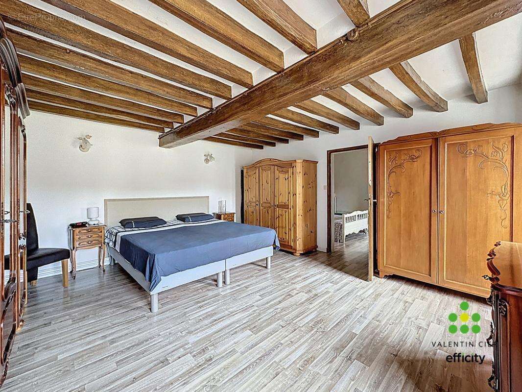 Maison à CHATEAUNEUF-EN-THYMERAIS