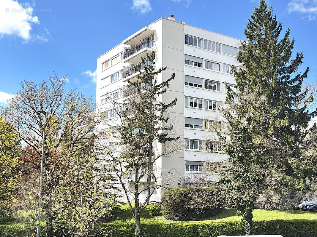 Appartement à SAINTE-FOY-LES-LYON