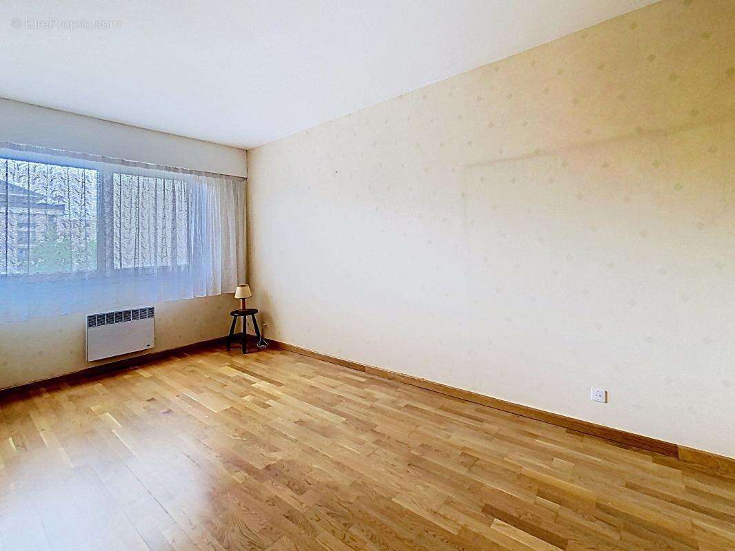 Appartement à SAINT-GRATIEN