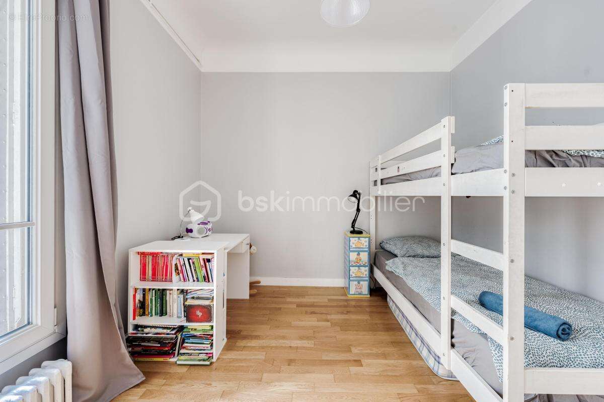 Appartement à PARIS-7E