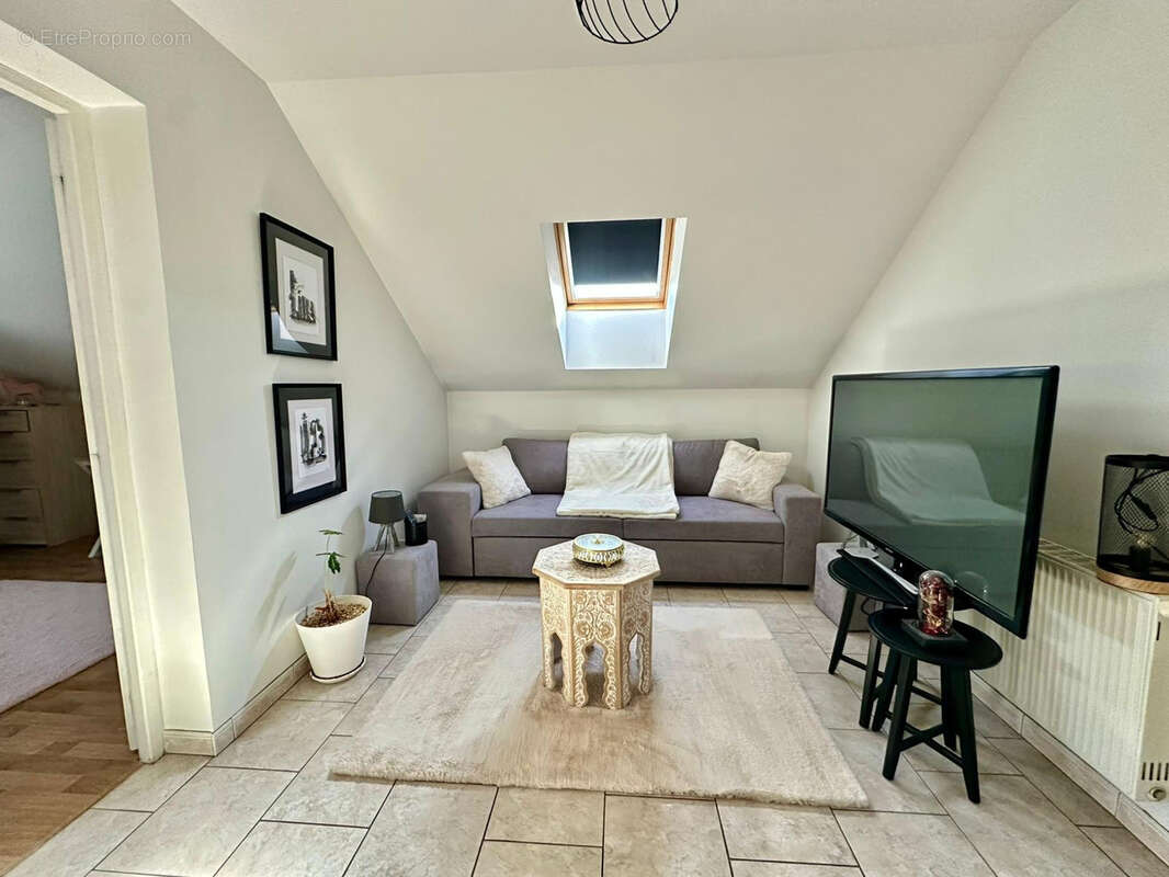 Maison à VELLEMINFROY