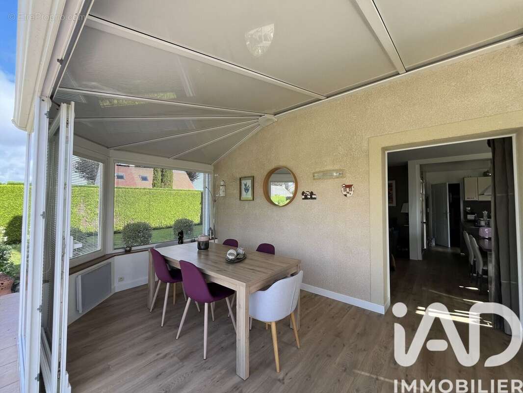 Maison 96 m² à Le Fresne-Camilly  - photo 9