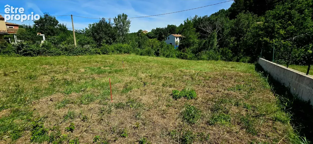 Terrain Entrechaux - 1361 m² - photo 4