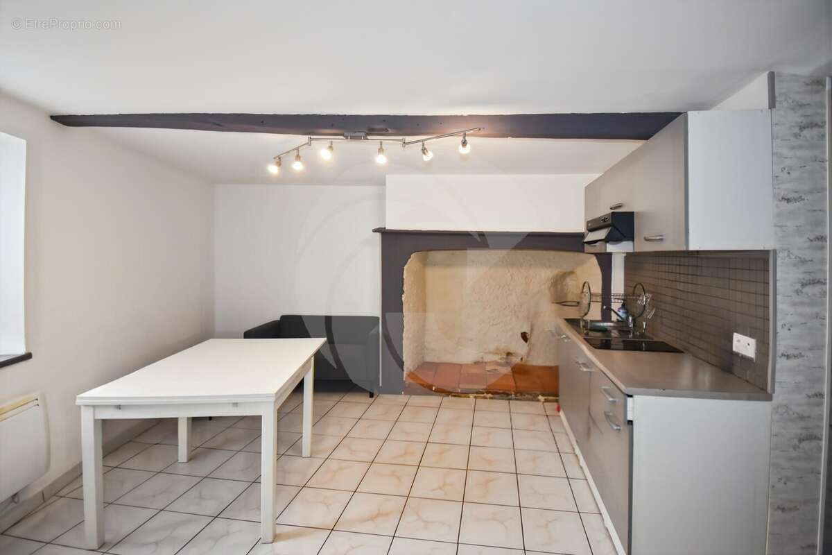 Appartement à NEGREPELISSE