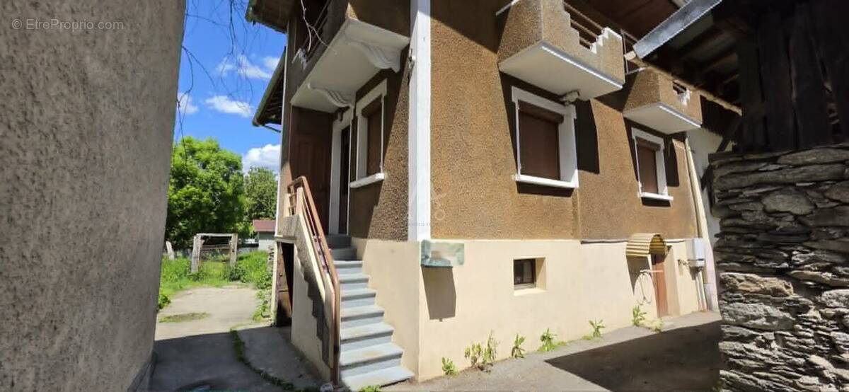 Maison à ROGNAIX