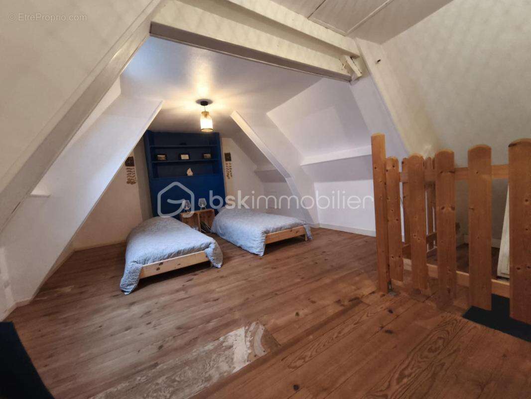 Maison à PORT-EN-BESSIN-HUPPAIN