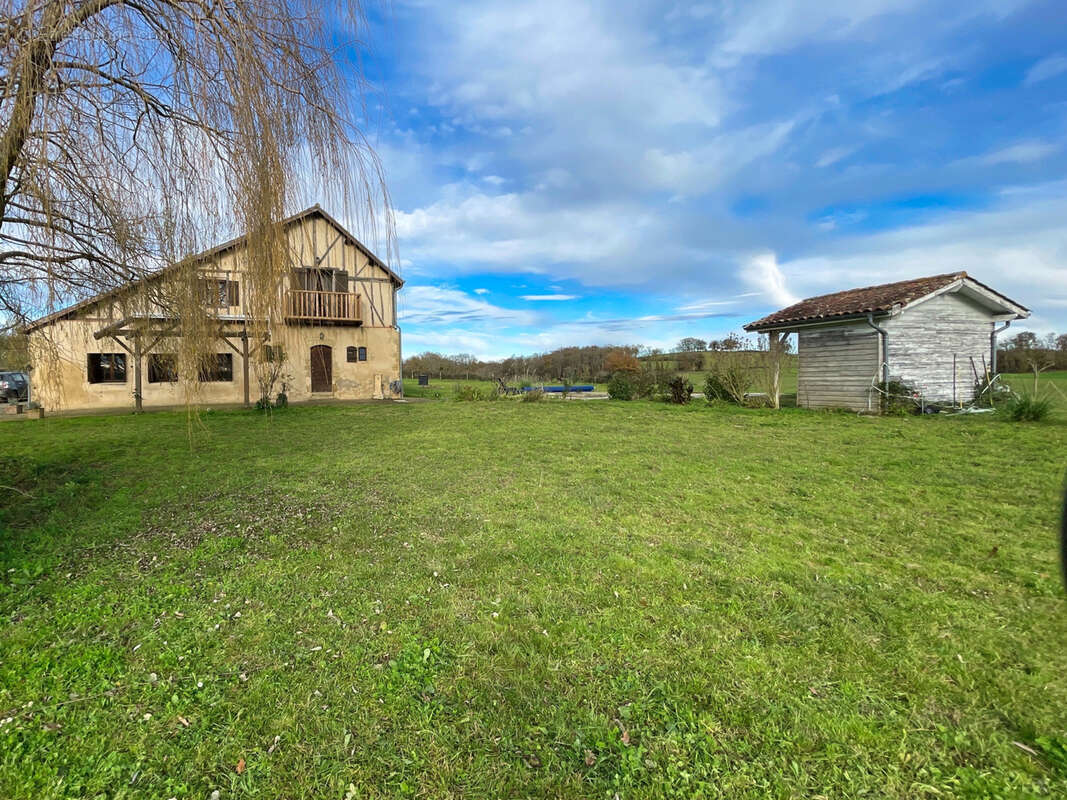 Maisons en pierres avec piscine et superbes vues - photo 15