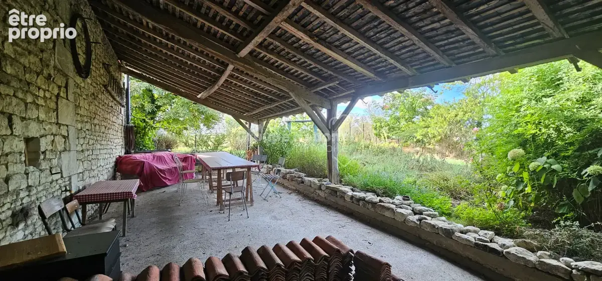 Exclusivité : Ensemble immobilier de deux maisons sur terrain de 1 570 m² - photo 8