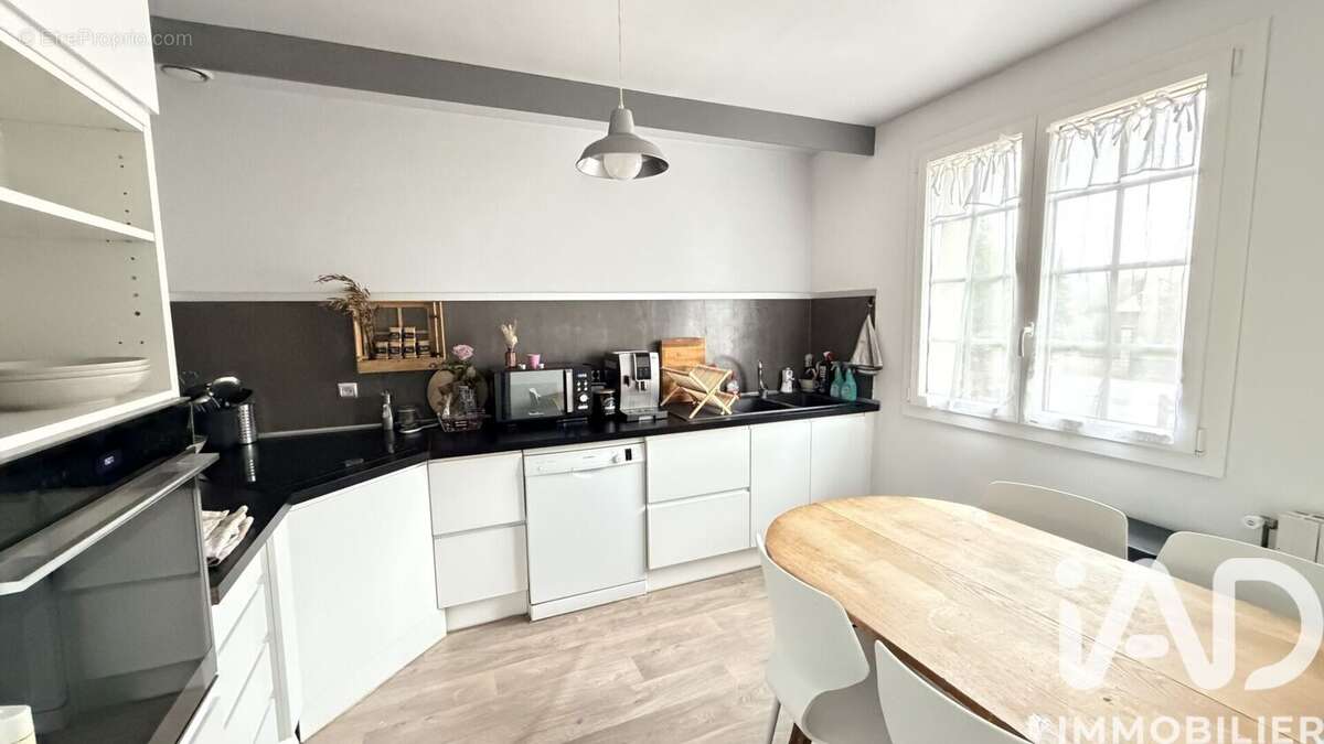 Photo 5 - Maison à DAMMARIE-LES-LYS