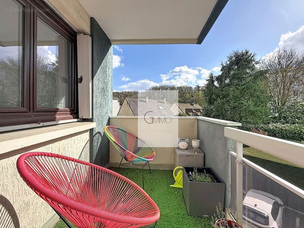 Appartement à SAINT-CYR-L'ECOLE