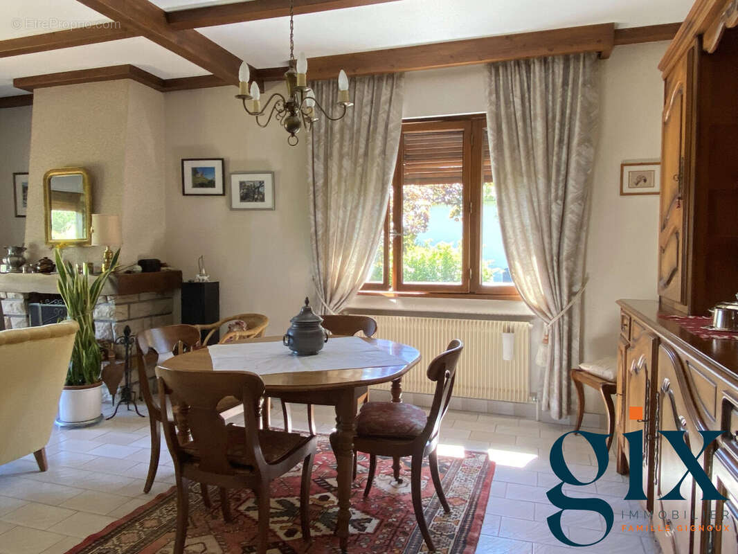 Maison à SAINT-ISMIER