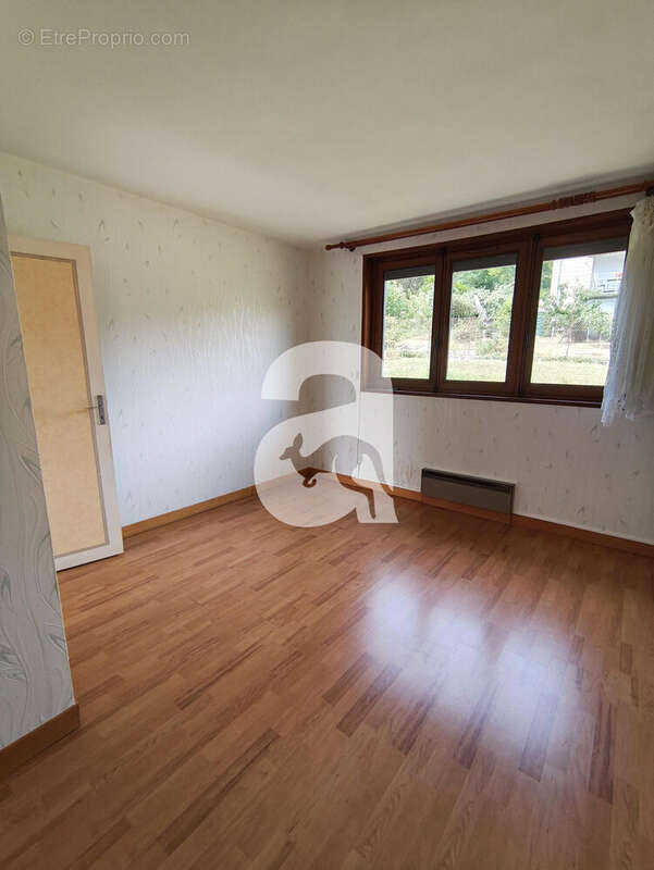 Maison 110 m² à Soissons  - photo 8