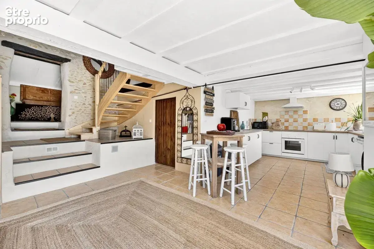 Propriété avec deux habitations sans voisin - photo 7