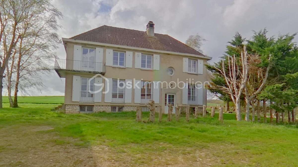 Maison à SENS