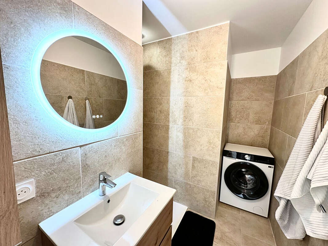 Appartement à EYRAGUES