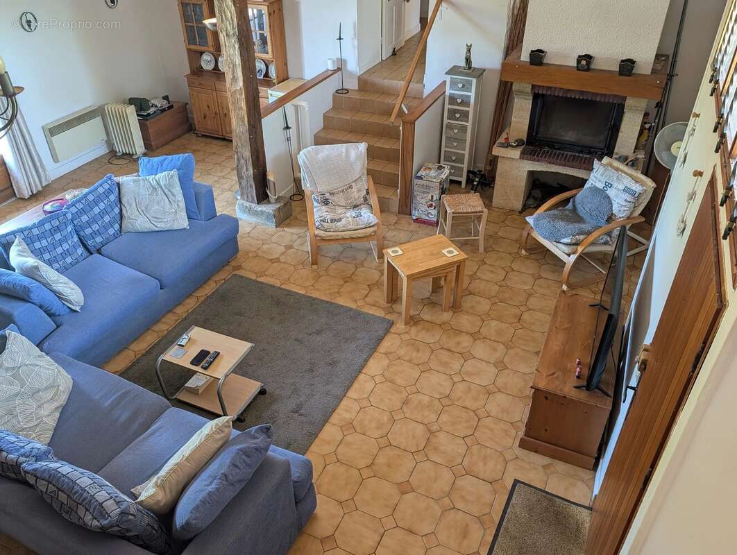 Maison à TOMBEBOEUF