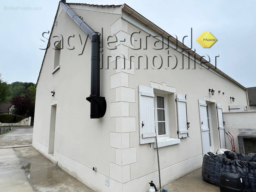 Maison à ANGICOURT