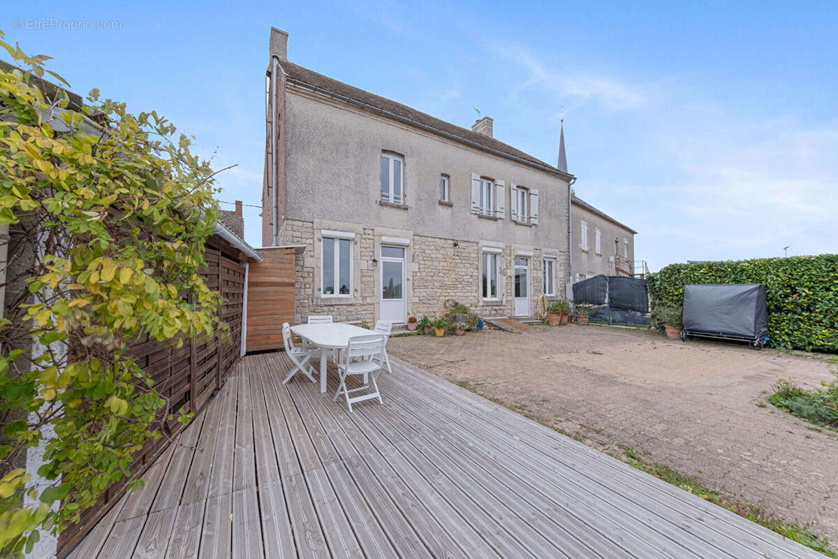 Maison à LABERGEMENT-LES-SEURRE