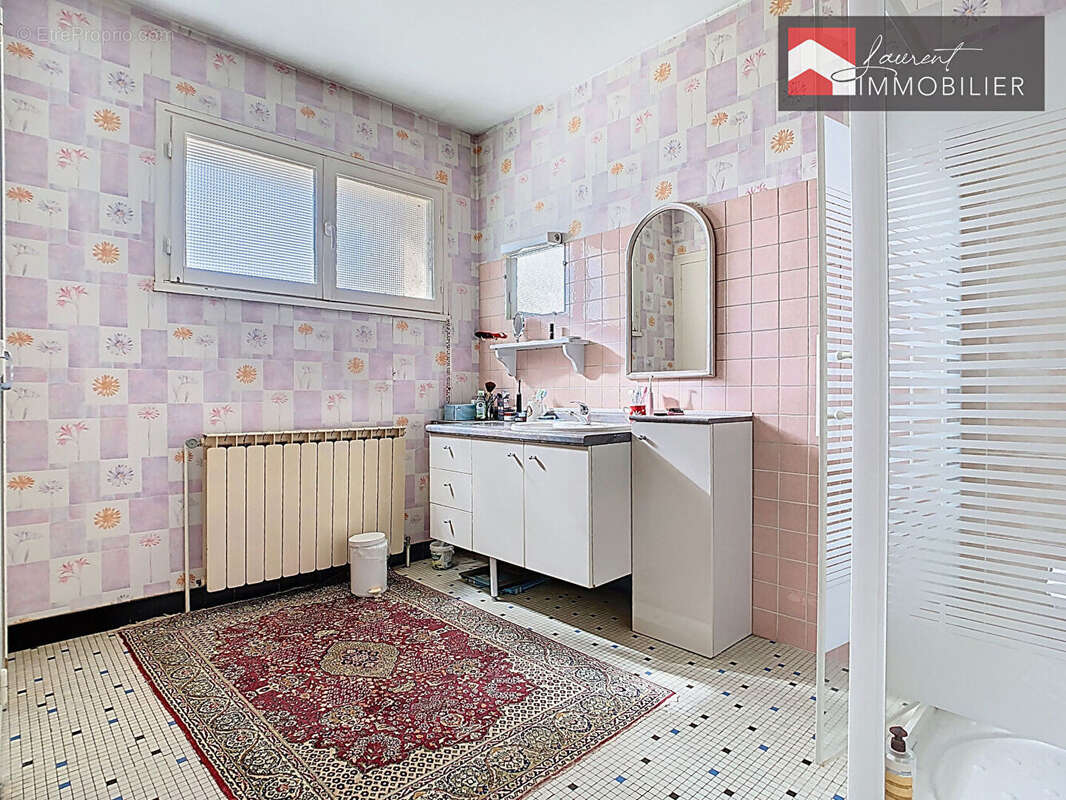 Maison à SAINT-ETIENNE-EN-BRESSE