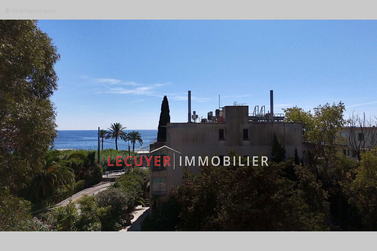 Appartement à VALLAURIS
