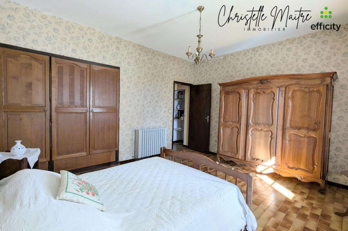 Maison à SAINT-MARTIN-DE-CRAU