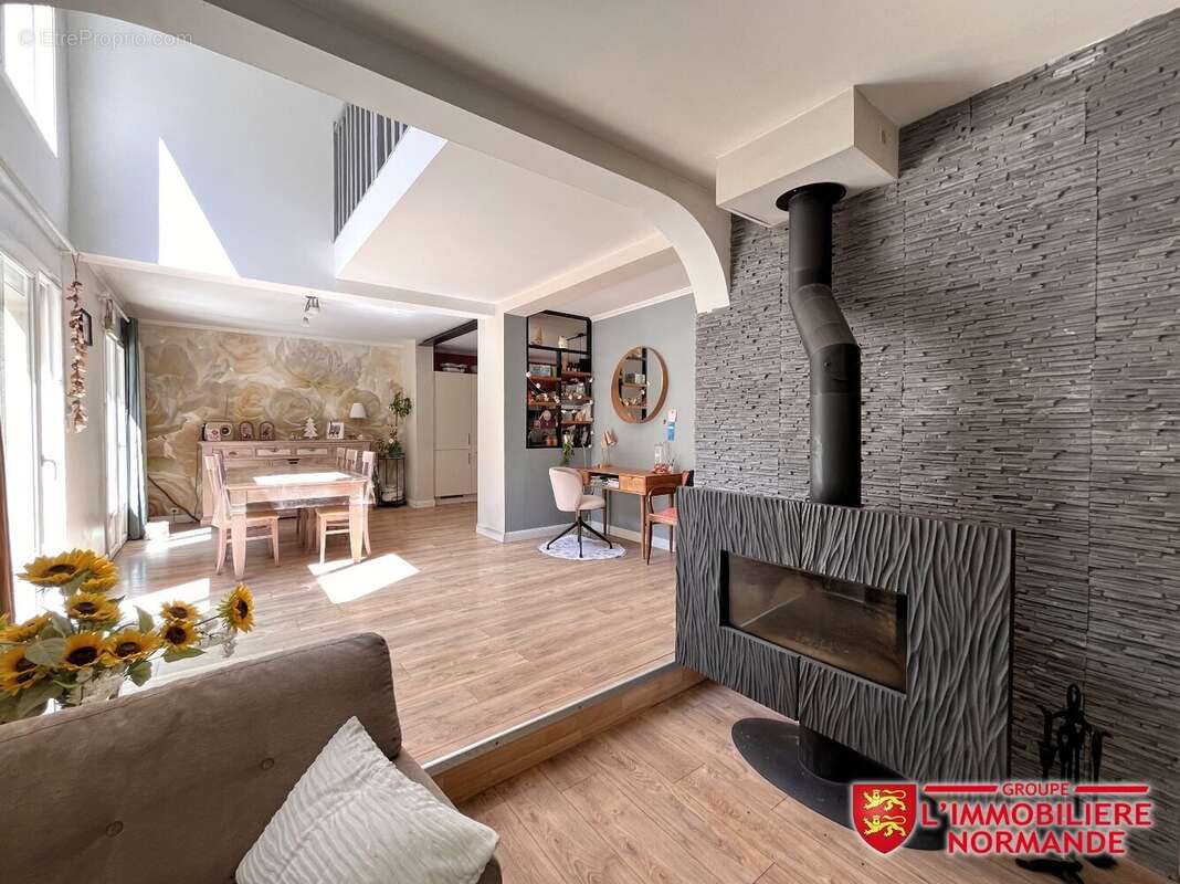 Maison d'architecte 138 m² - 4 chambres - 2.300 m² jardin - photo 5