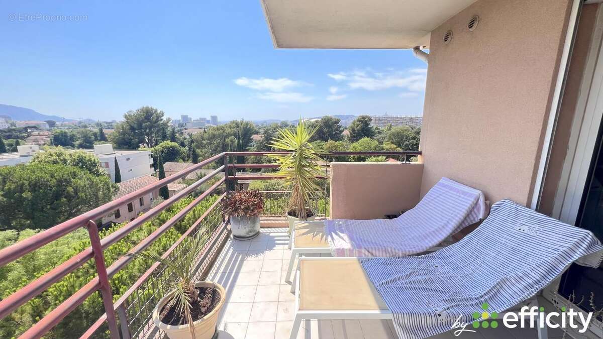 Appartement à MARSEILLE-9E