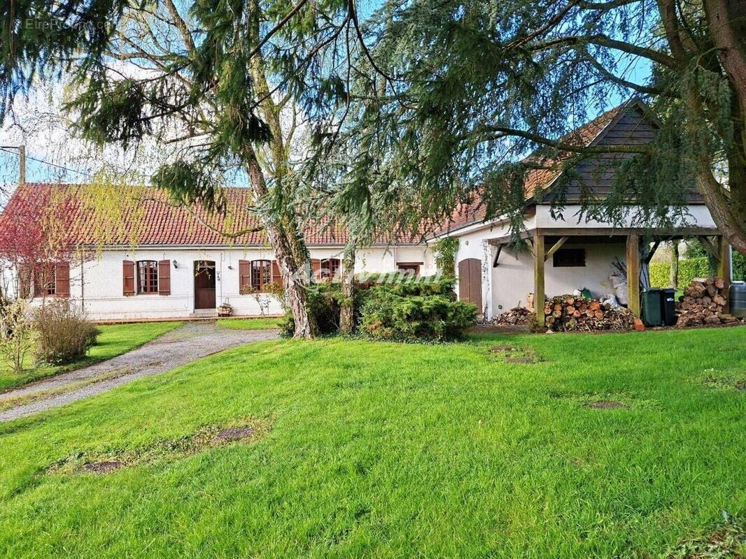 4292 40 - Maison à HESDIN