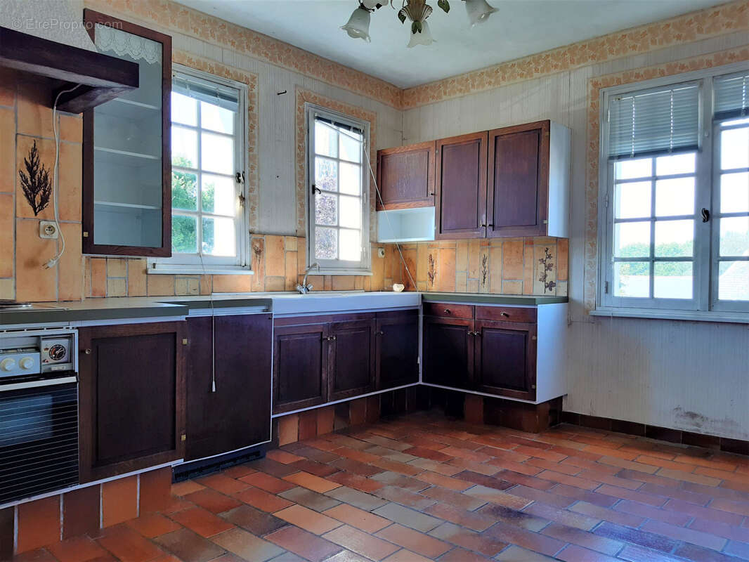 Spacieuse Maison avec ancien commerce-atelier - photo 7
