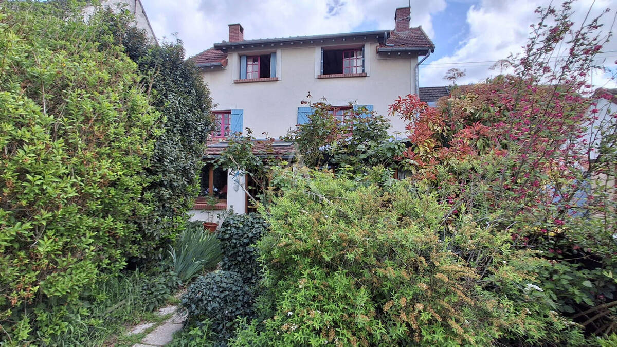 Maison à REUIL-EN-BRIE