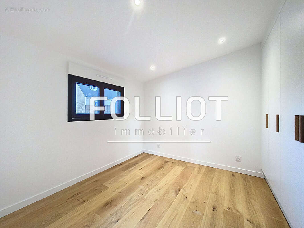 Maison à SAINT-PAIR-SUR-MER