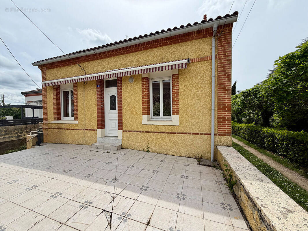 Maison à BLAYE-LES-MINES