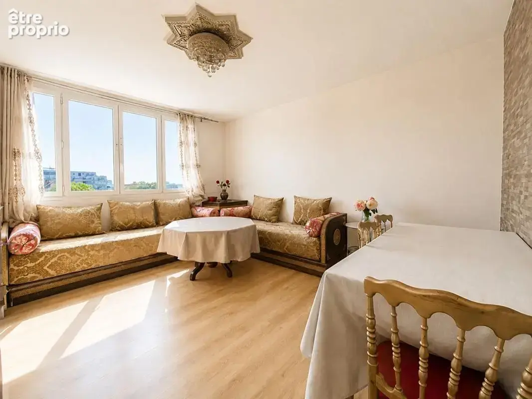 Appartement à COLOMBES