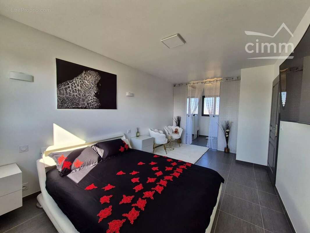 Maison à SAINT-DENIS-SUR-LOIRE