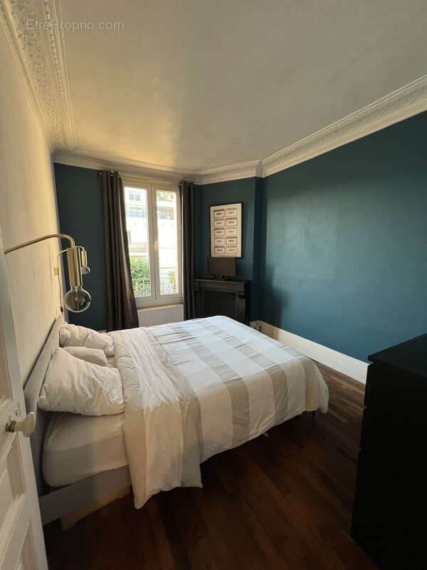 Appartement à LA GARENNE-COLOMBES