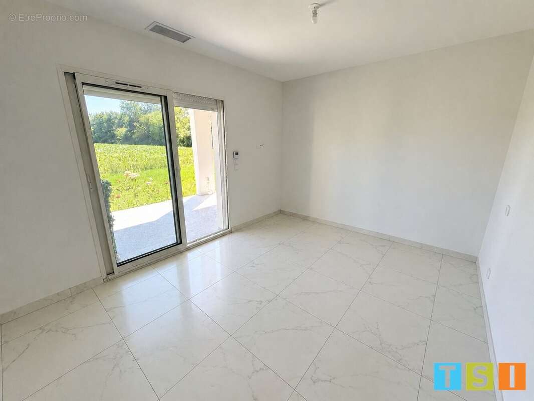 Maison contemporaine de 2024  DPE A  Vue exceptionnelle sur les Pyrénées - photo 7