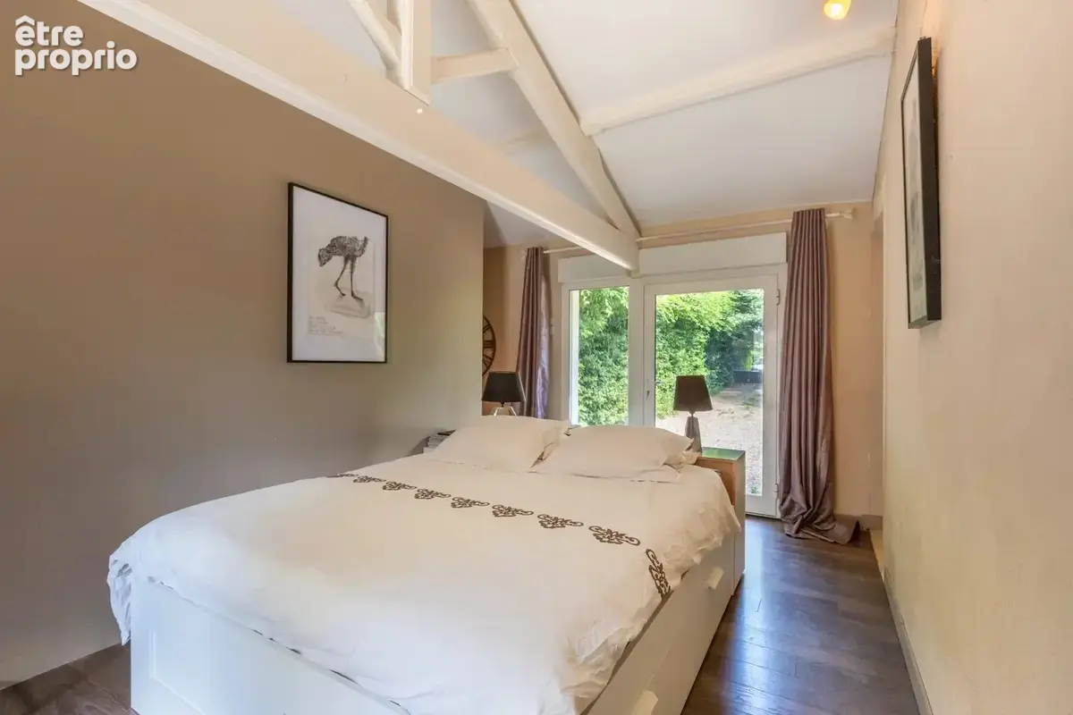 Villa ecully 280m2 - au fond d'une impasse - calme et discretion - photo 13