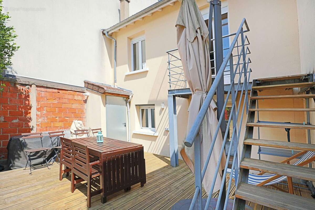 Maison à MONTREUIL