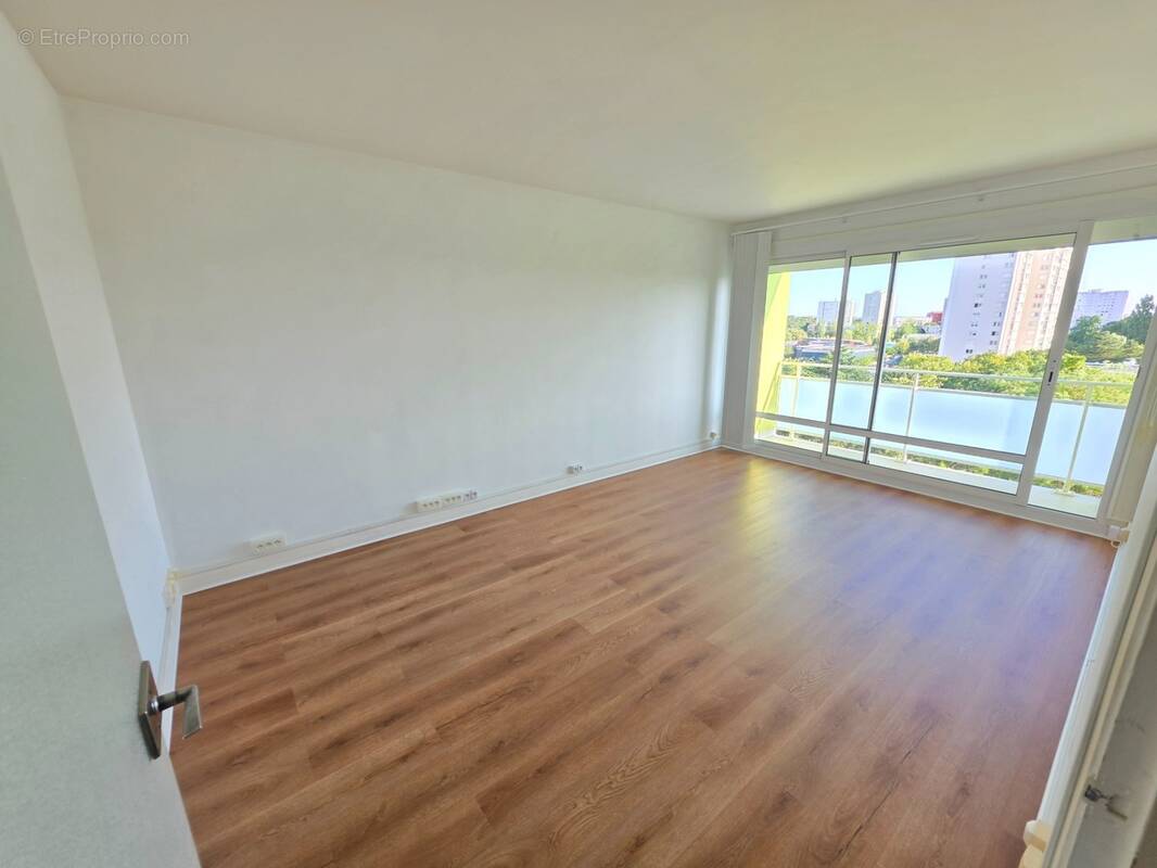 Appartement à RIS-ORANGIS