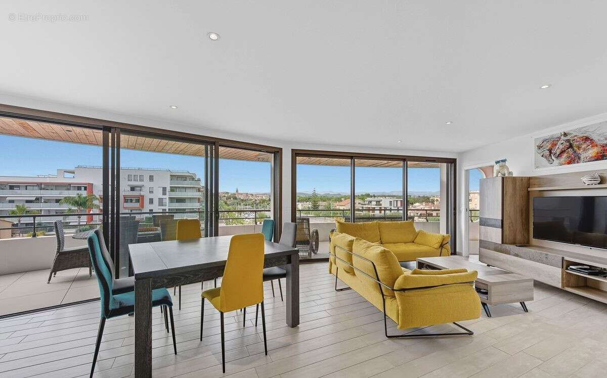 Appartement à FREJUS