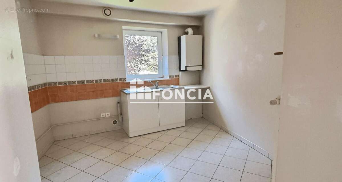 Appartement à CRAPONNE